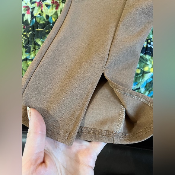 Elegant Brown Women's Pants NWOT - Picture 2 of 4